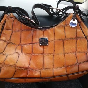 Dooney&bourke